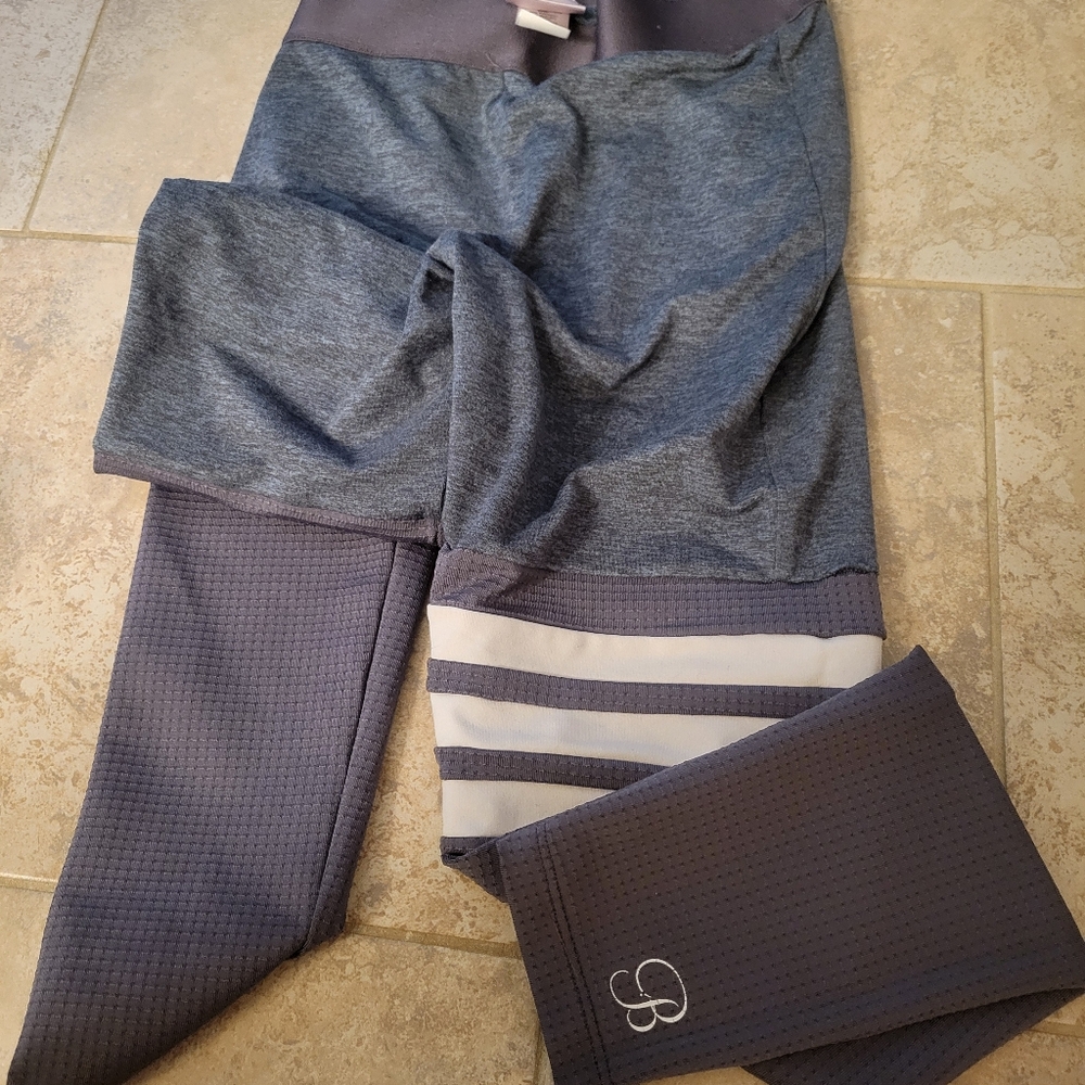 Bombshell sportswear leggings